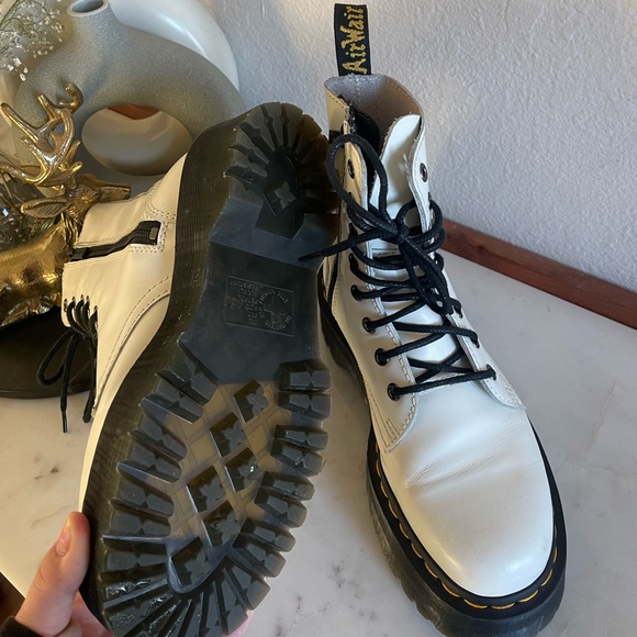 Doc Martens - Picture 4 of 4